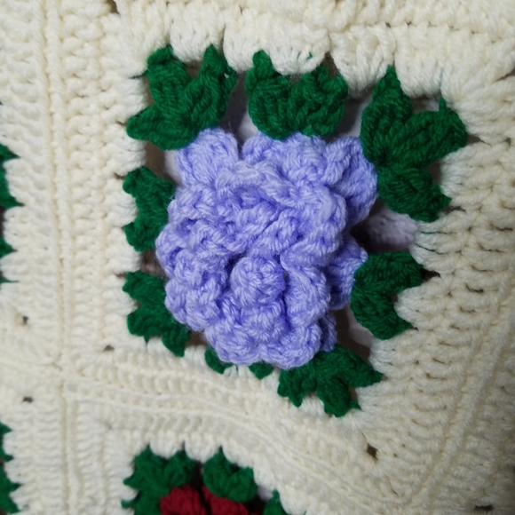 Rose Afghan Fringe Fabulous Handmade - Picture 3 of 6